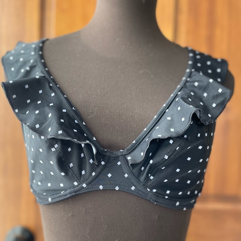 Freya ruffle bikini top US 30H